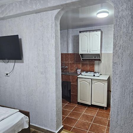 Guest House 2 Floor バトゥーミ エクステリア 写真