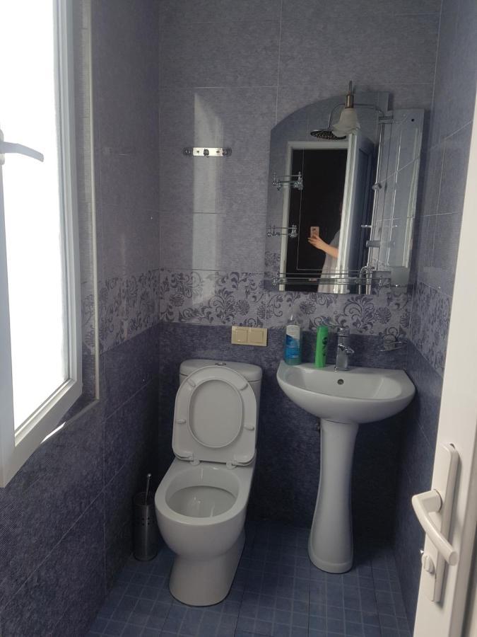 Guest House 2 Floor バトゥーミ エクステリア 写真