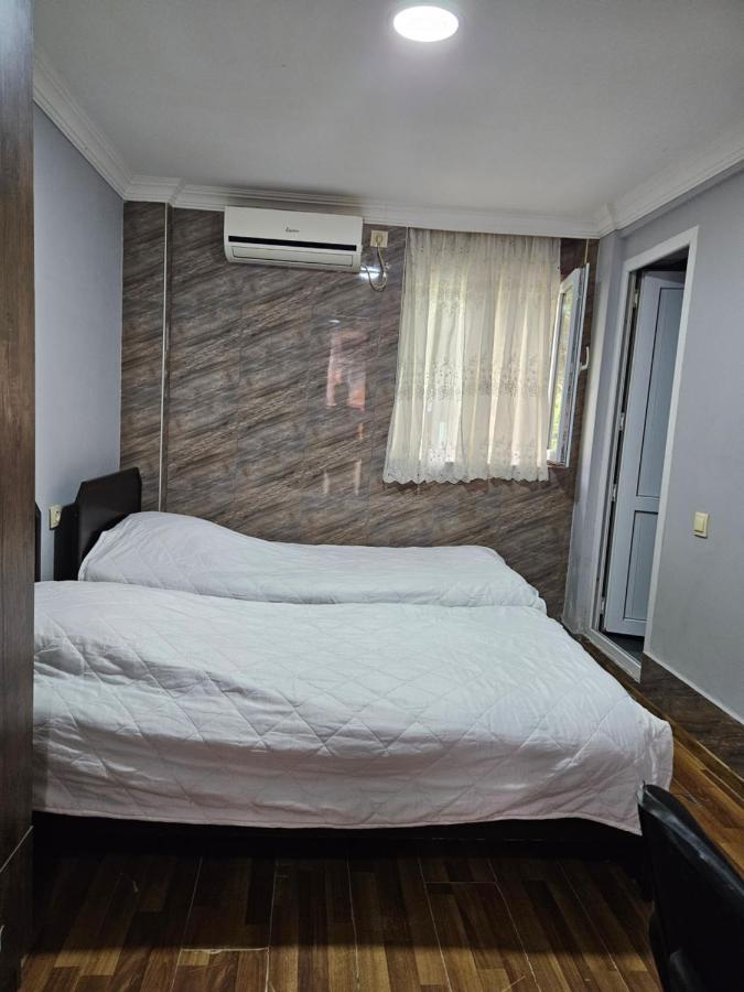 Guest House 2 Floor バトゥーミ エクステリア 写真