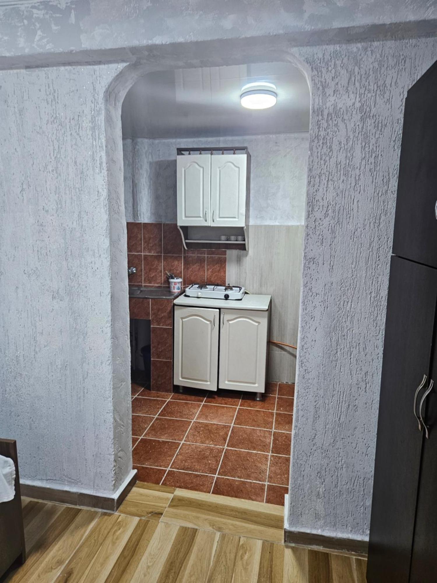 Guest House 2 Floor バトゥーミ エクステリア 写真