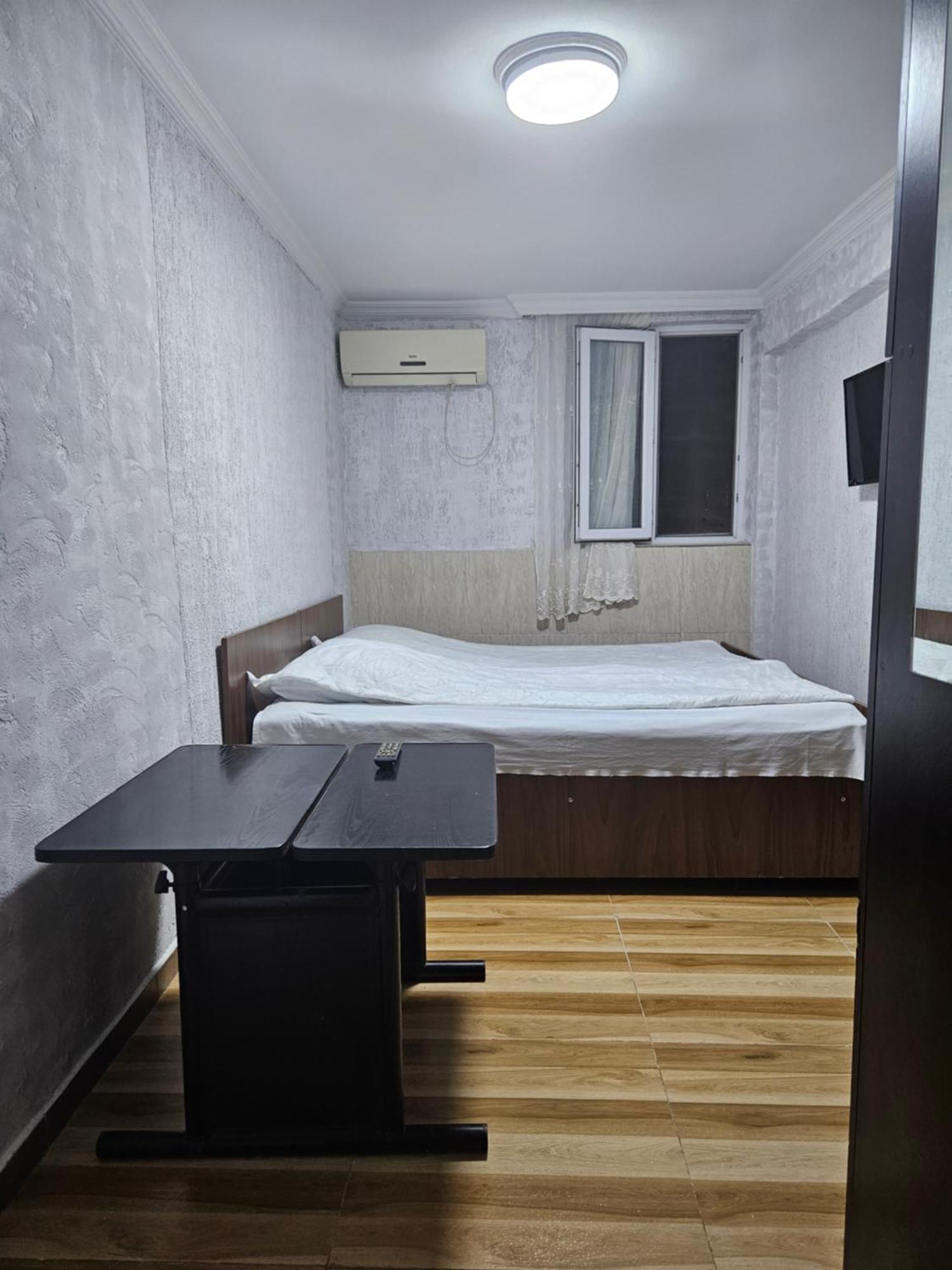 Guest House 2 Floor バトゥーミ エクステリア 写真